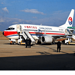 首都机场空运航空快运业稳步发展的原因是什么？